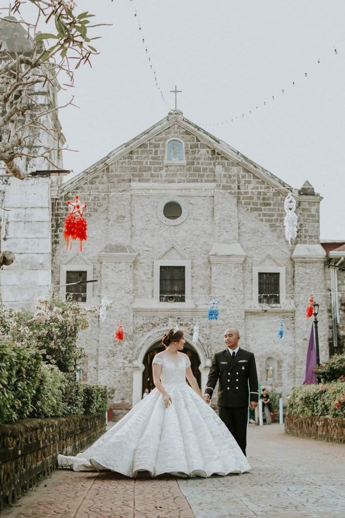 Wedding gowns the budgetarian bride